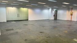 Singapore Land Tower (D1), Office #526487591